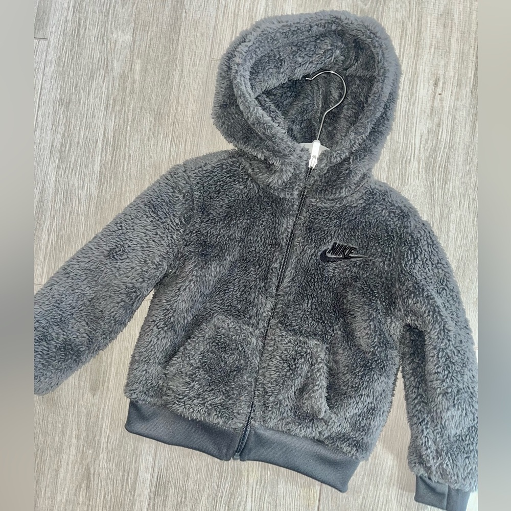 NIKE fur hoodie size 2T